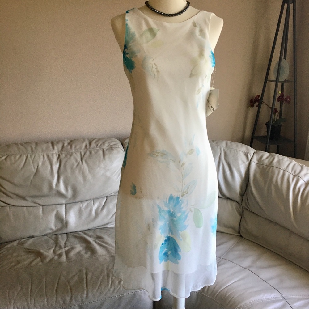 🆕 Crepe Dress - Jrs size 3/4